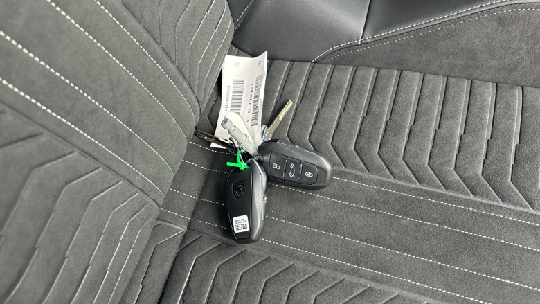 Peugeot 5008 157kW GT 73kWh 5dr Auto Electric Estate